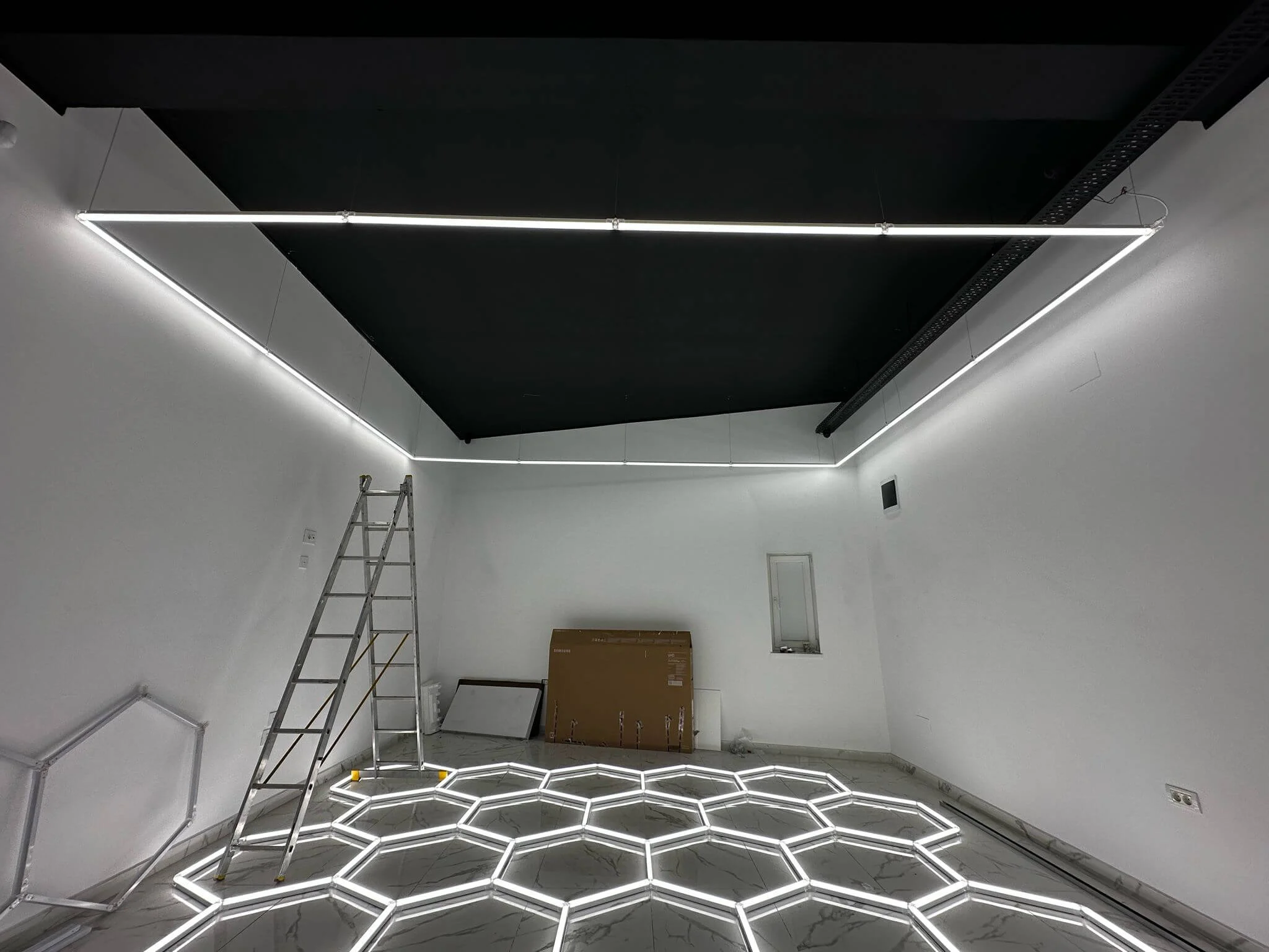 Set Lumini HexaLed - 360 / 120 cm, cu chenar - imagine 3