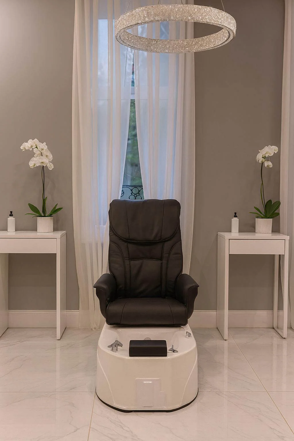 Fotoliu pedichiura spa cu masaj si jacuzzi Kanton Senator Spa