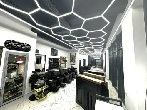 Showroom BarberShop -Parter 